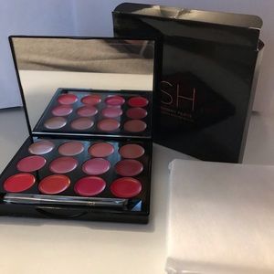 Ish lip palette